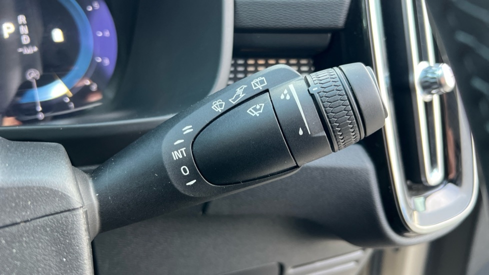 Used Volvo XC40 2024 for sale - 76871707: Photo 28