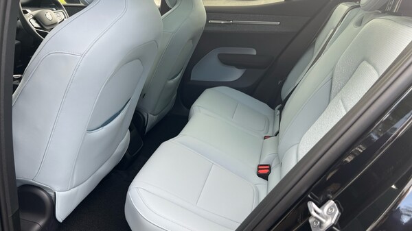 Used Volvo EX30 2025 for sale - 75468048: Photo 10