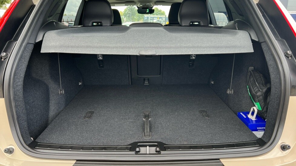 Used Volvo XC40 2025 for sale - 76168574: Photo 17