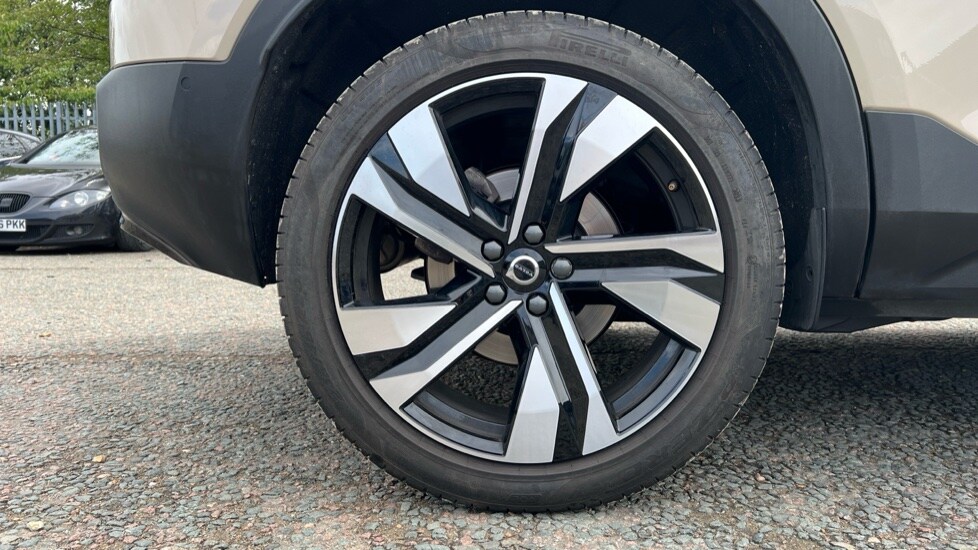 Used Volvo XC40 2025 for sale - 76168574: Photo 24