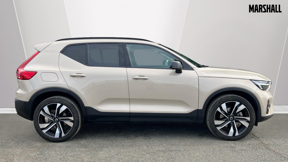 Used Volvo XC40 2025 for sale - 76168574: Photo 3
