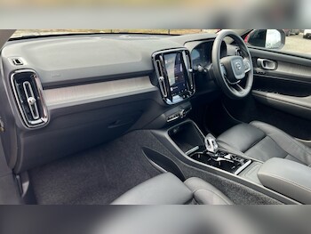 Used Volvo XC40 2025 for sale - 76168574: Photo