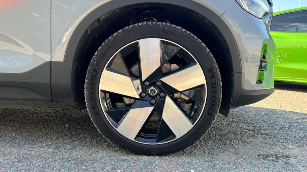 Used Volvo XC40 2024 for sale - 76112084: Photo 16