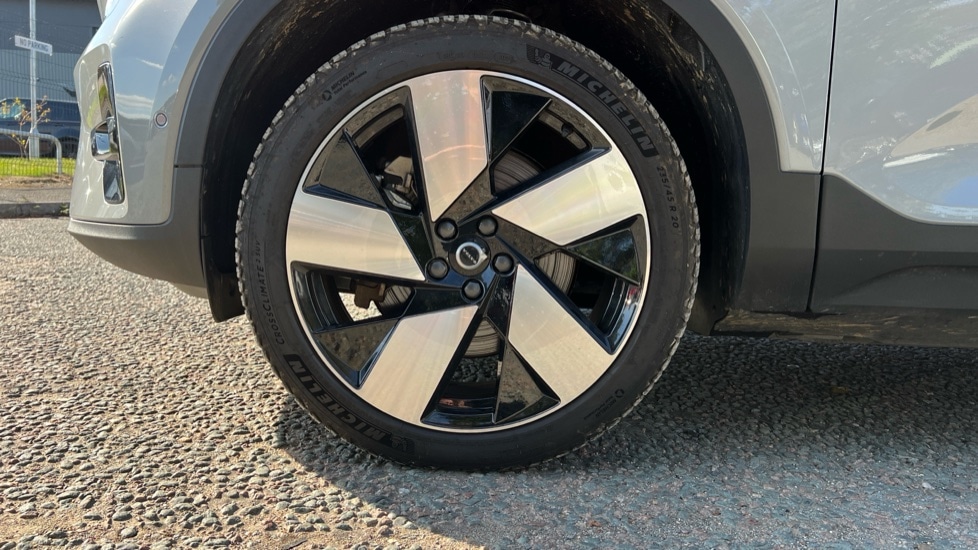 Used Volvo XC40 2024 for sale - 76112084: Photo 25