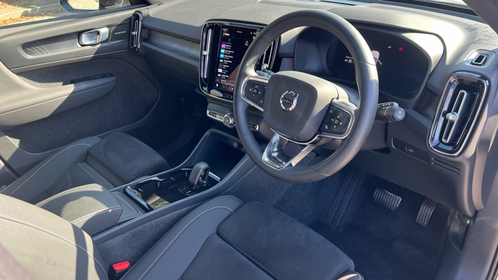 Used Volvo XC40 2024 for sale - 76112084: Photo 5