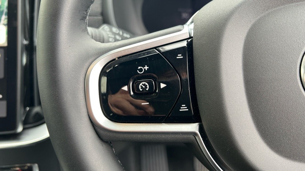 Used Volvo XC90 2025 for sale - 76168698: Photo 18