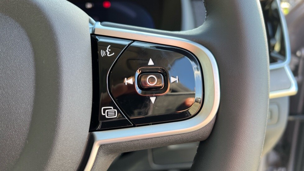 Used Volvo XC90 2025 for sale - 76067151: Photo 19