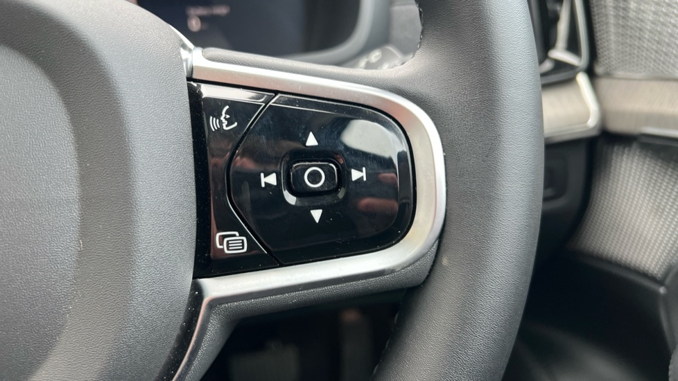 Used Volvo XC90 2025 for sale - 76872747: Photo 19