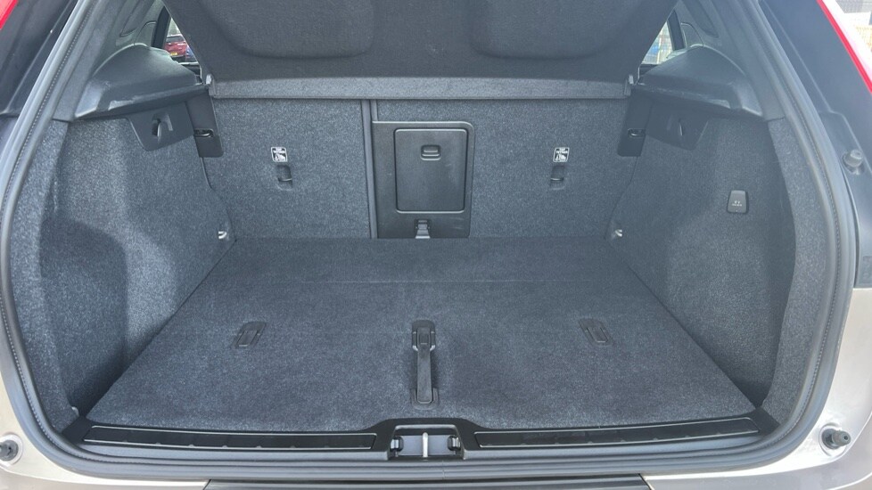 Used Volvo XC40 2023 for sale - 76575109: Photo 17