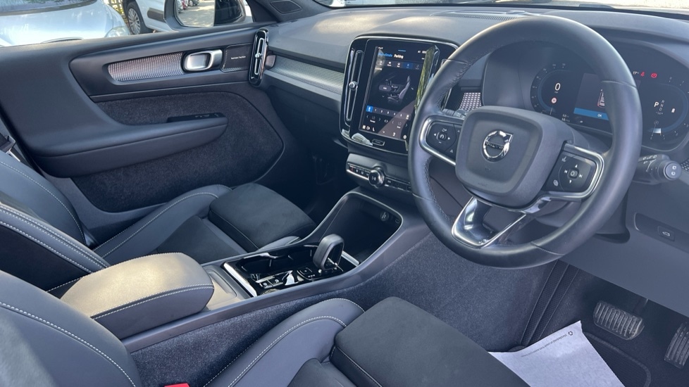 Used Volvo XC40 2023 for sale - 76575109: Photo 5