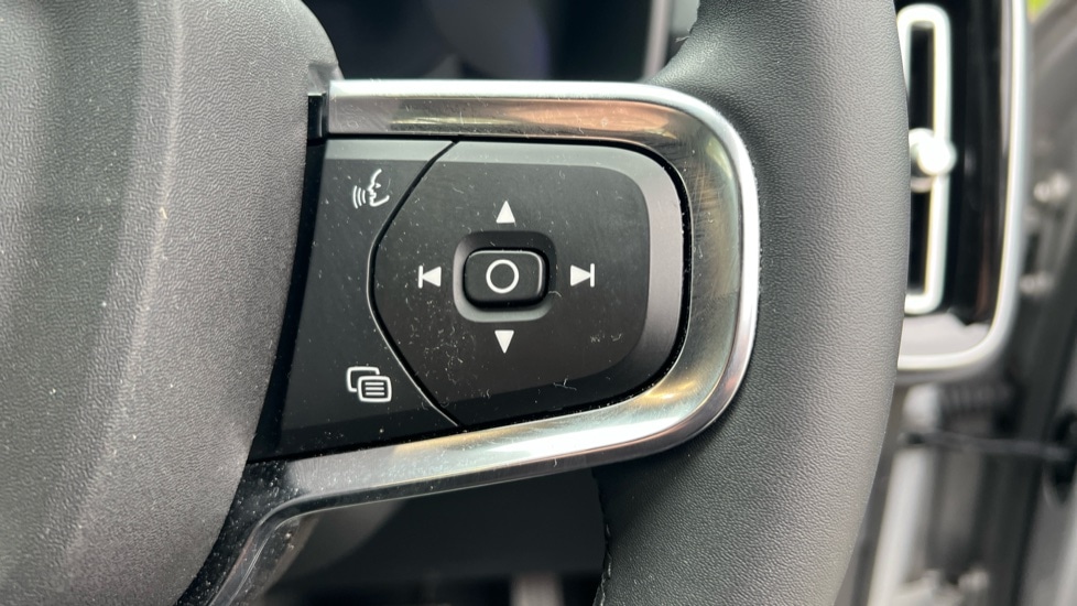 Used Volvo XC40 2022 for sale - 76487514: Photo 19