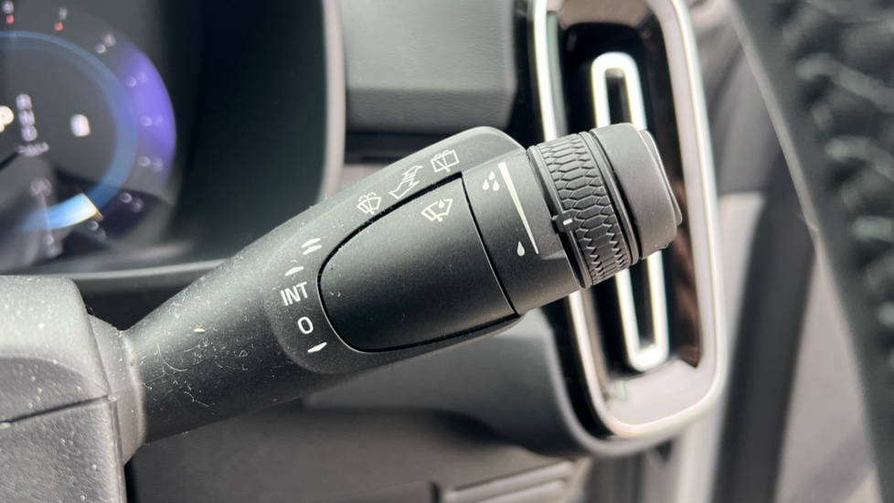 Used Volvo XC40 2022 for sale - 76487514: Photo 28