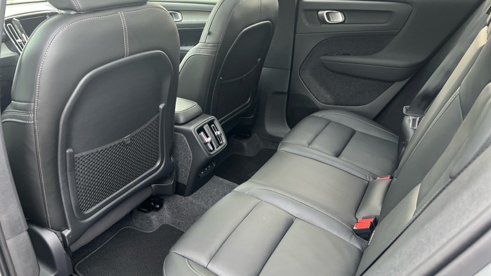 Used Volvo XC40 2024 for sale - 76870436: Photo 10