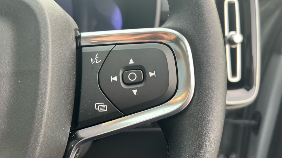 Used Volvo XC40 2024 for sale - 76870436: Photo 19