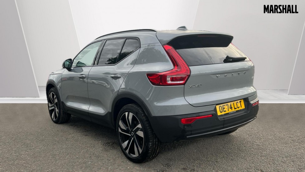 Used Volvo XC40 2024 for sale - 76870436: Photo 2