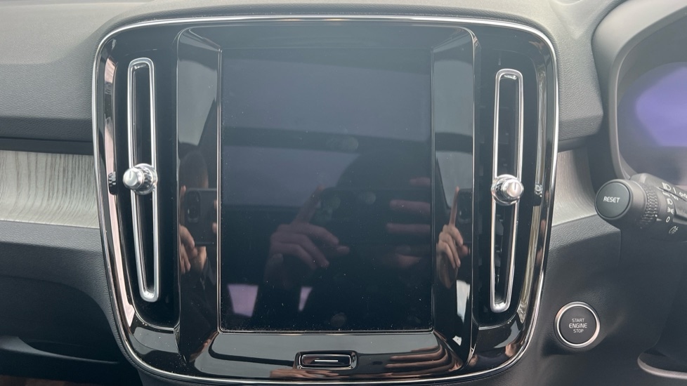 Used Volvo XC40 2024 for sale - 76870436: Photo 20