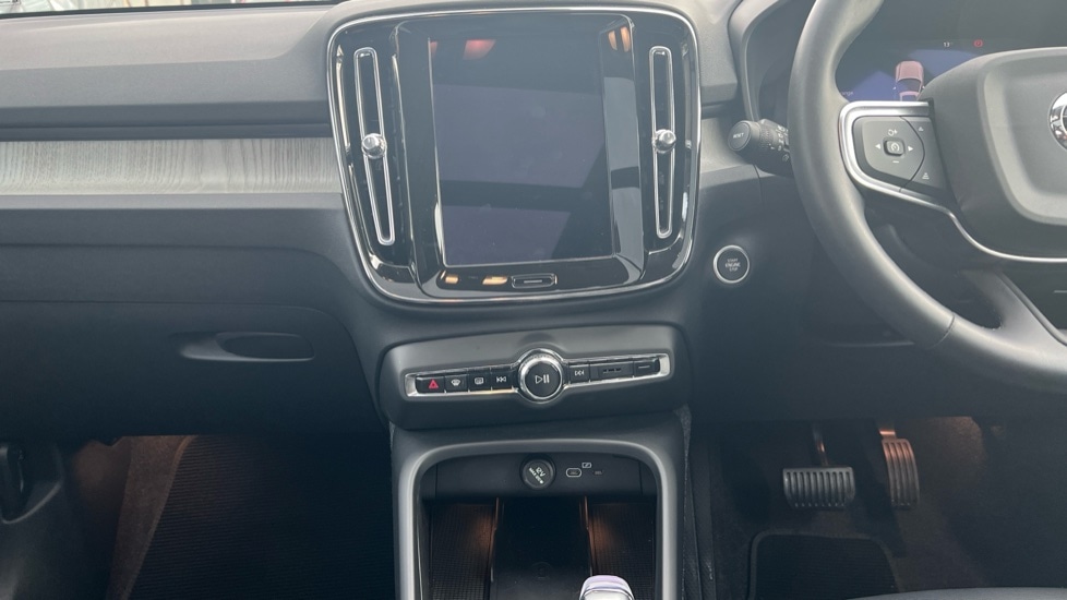 Used Volvo XC40 2024 for sale - 76870436: Photo 22