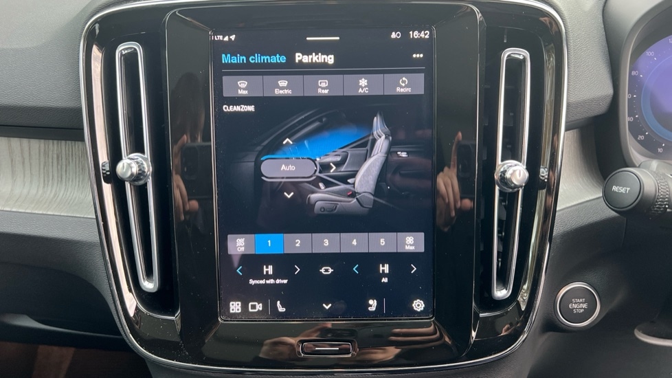 Used Volvo XC40 2024 for sale - 76870436: Photo 36