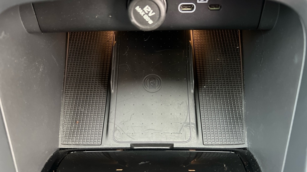 Used Volvo XC40 2024 for sale - 76870436: Photo 37