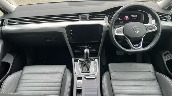 Used Volkswagen Passat 2023 for sale - 76265475: Photo 11