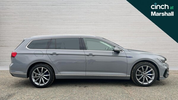 Used Volkswagen Passat 2023 for sale - 76265475: Photo 2