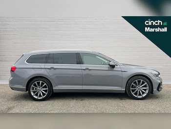 Used Volkswagen Passat 2023 for sale - 76265475: Photo 2