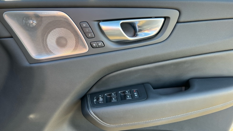 Used Volvo XC60 2025 for sale - 77055663: Photo 15