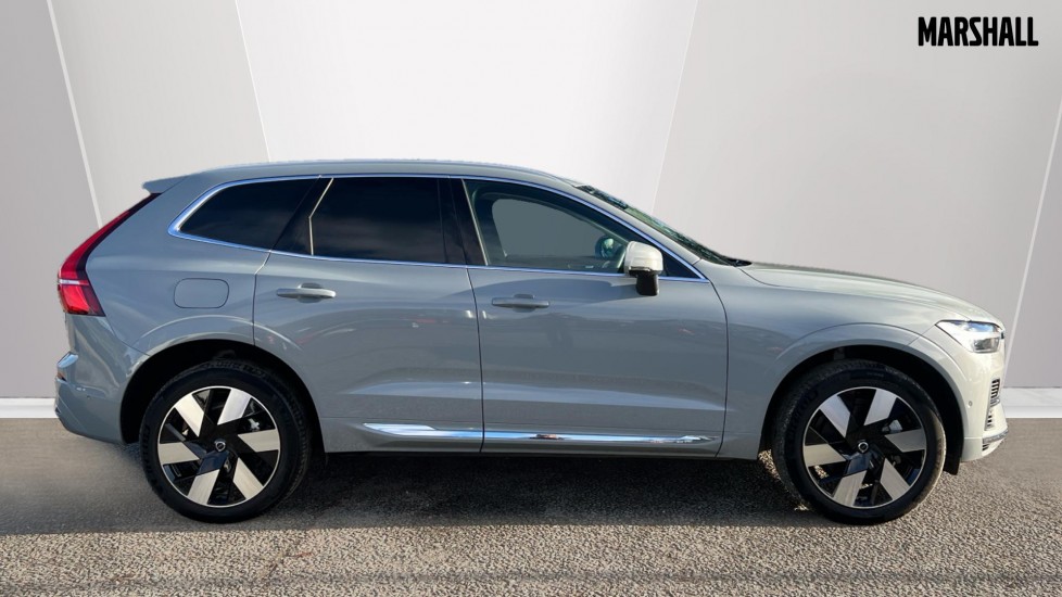 Used Volvo XC60 2025 for sale - 77055663: Photo 3