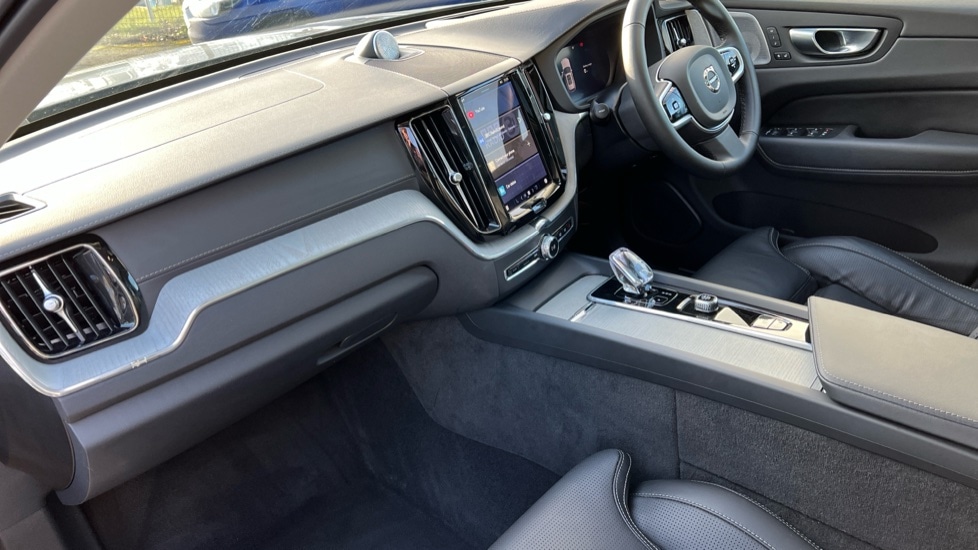 Used Volvo XC60 2025 for sale - 77055663: Photo 4