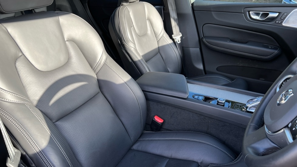 Used Volvo XC60 2025 for sale - 77055663: Photo 9