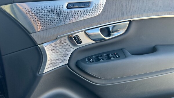 Used Volvo XC90 2025 for sale - 76229279: Photo 15