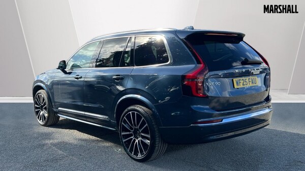 Used Volvo XC90 2025 for sale - 76229279: Photo 2