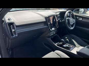 Used Volvo XC40 2023 for sale - 75056519: Photo