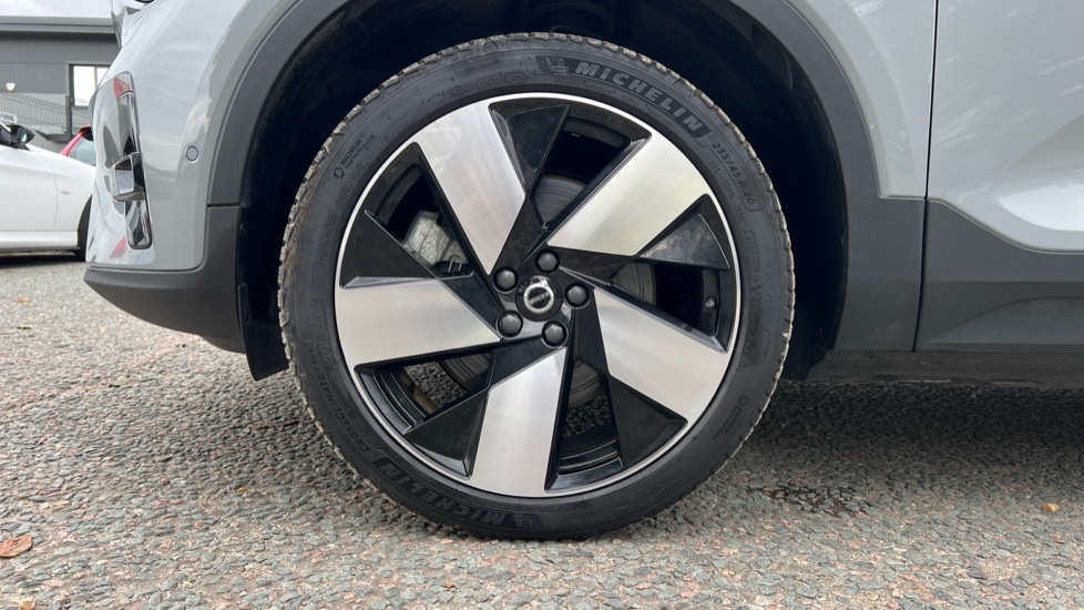 Used Volvo XC40 2024 for sale - 76140235: Photo 25