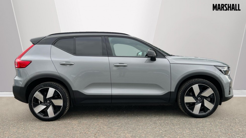 Used Volvo XC40 2024 for sale - 76140235: Photo 3