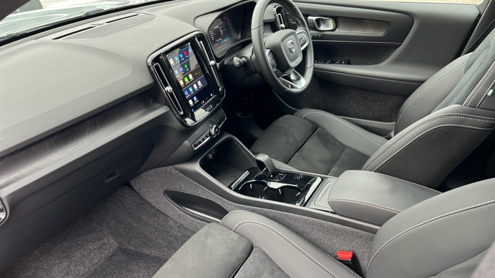 Used Volvo XC40 2024 for sale - 76140235: Photo 4