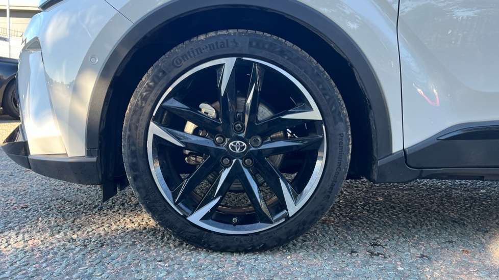 Used Toyota C-HR 2023 for sale - 76870281: Photo 17