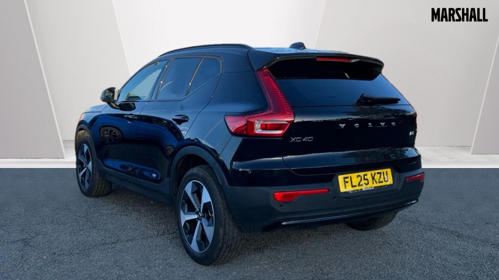 Used Volvo XC40 2025 for sale - 76873328: Photo 2