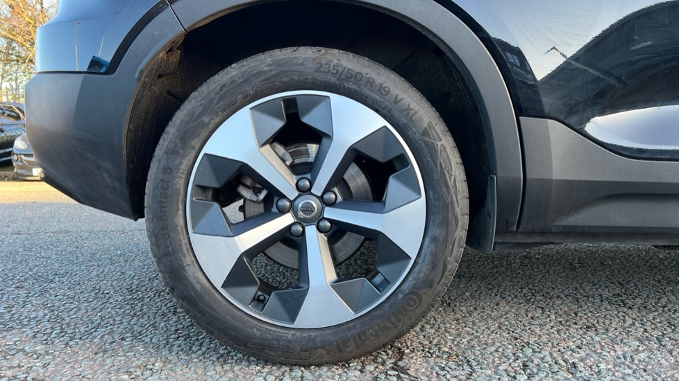 Used Volvo XC40 2025 for sale - 76873328: Photo 24