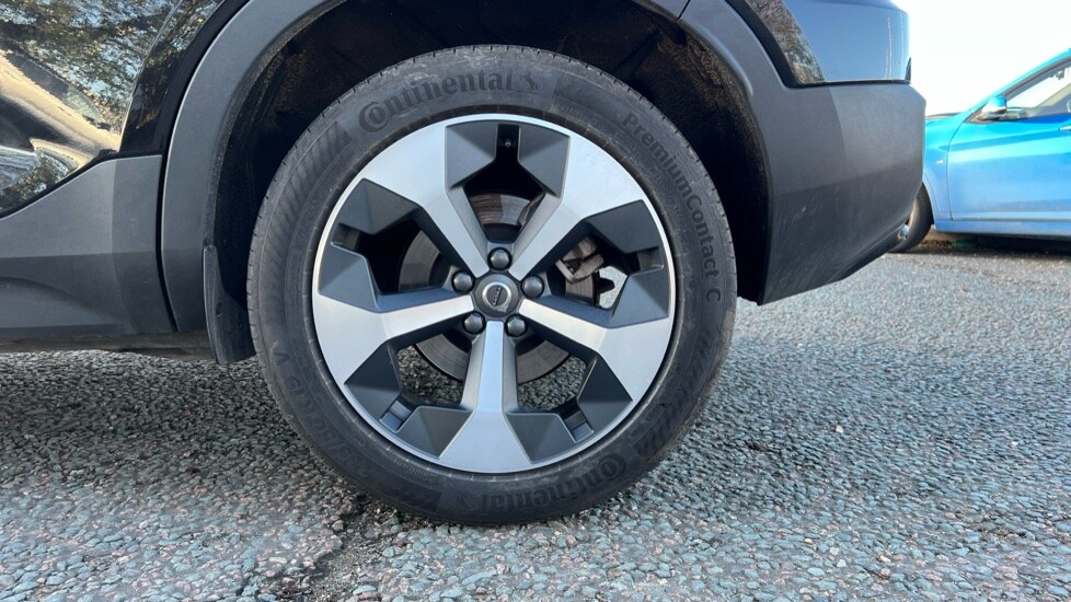 Used Volvo XC40 2025 for sale - 76873328: Photo 26