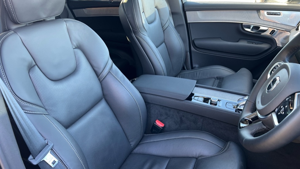 Used Volvo XC90 2025 for sale - 76872749: Photo 9
