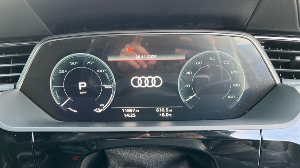 Used Audi Q8 2024 for sale - 76872911: Photo 13