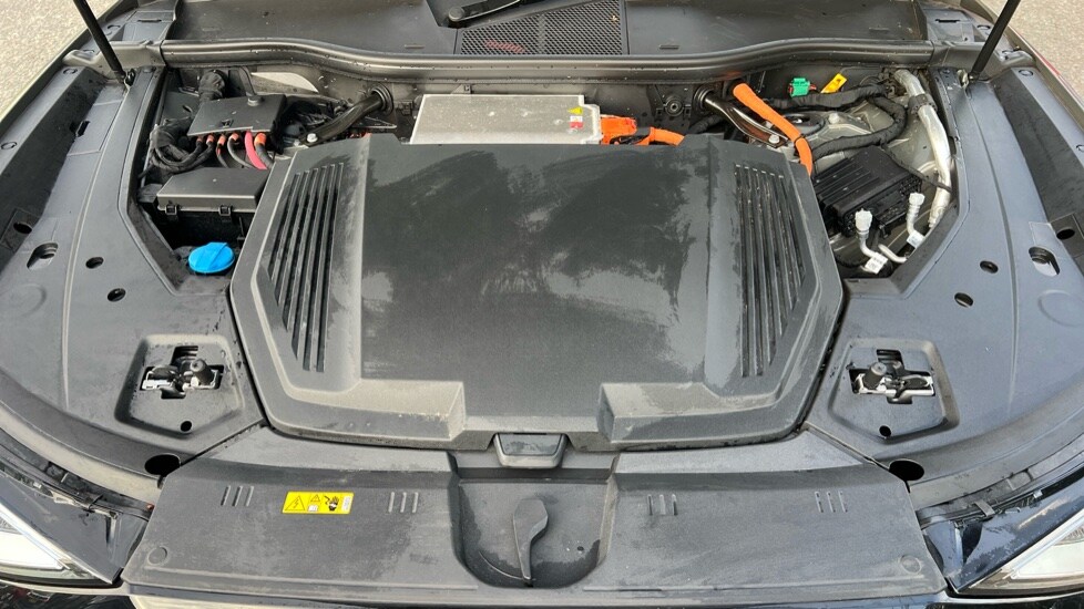 Used Audi Q8 2024 for sale - 76872911: Photo 16