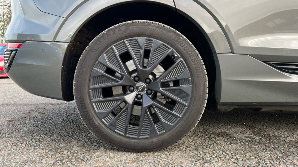 Used Audi Q8 2024 for sale - 76872911: Photo 19