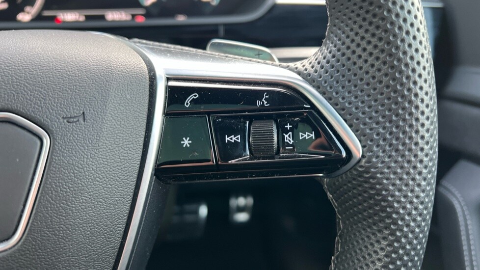 Used Audi Q8 2024 for sale - 76872911: Photo 23