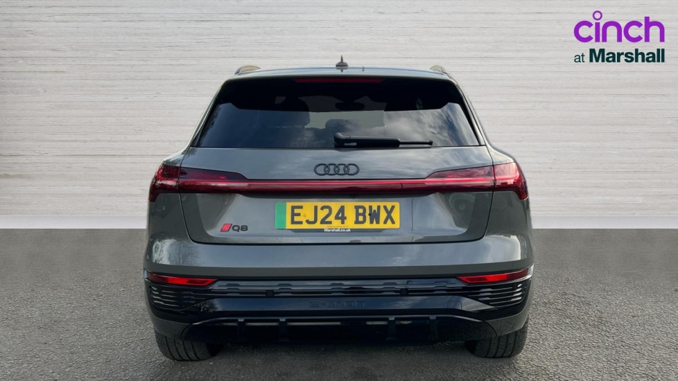 Used Audi Q8 2024 for sale - 76872911: Photo 4