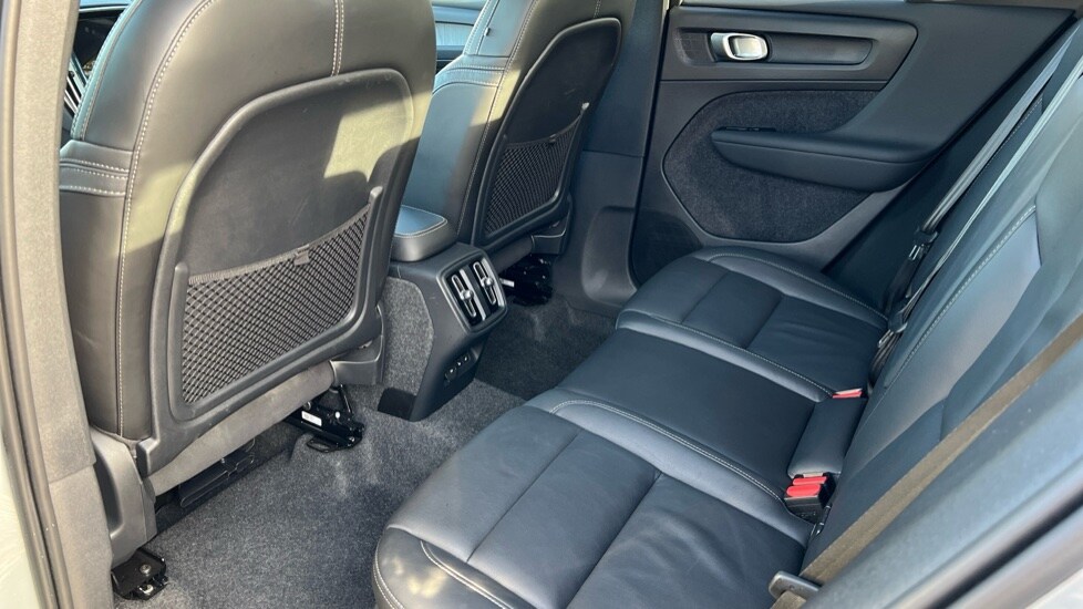 Used Volvo XC40 2025 for sale - 76872656: Photo 10