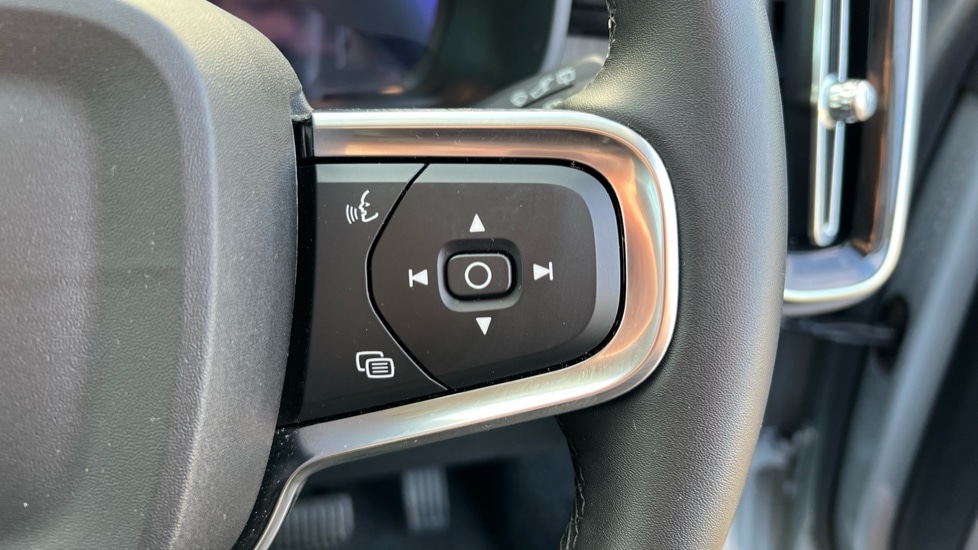 Used Volvo XC40 2025 for sale - 76872656: Photo 19