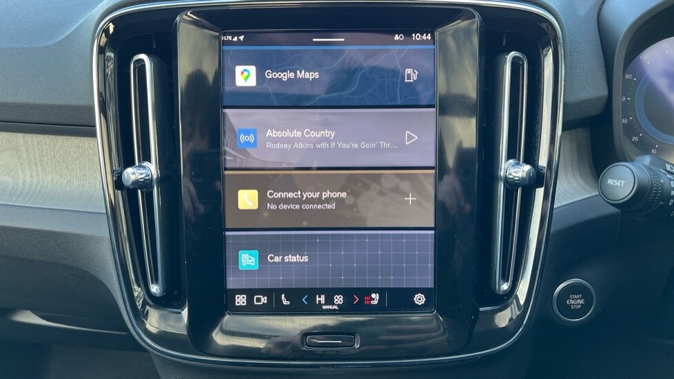 Used Volvo XC40 2025 for sale - 76872656: Photo 20