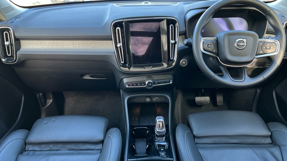 Used Volvo XC40 2025 for sale - 76872656: Photo 21